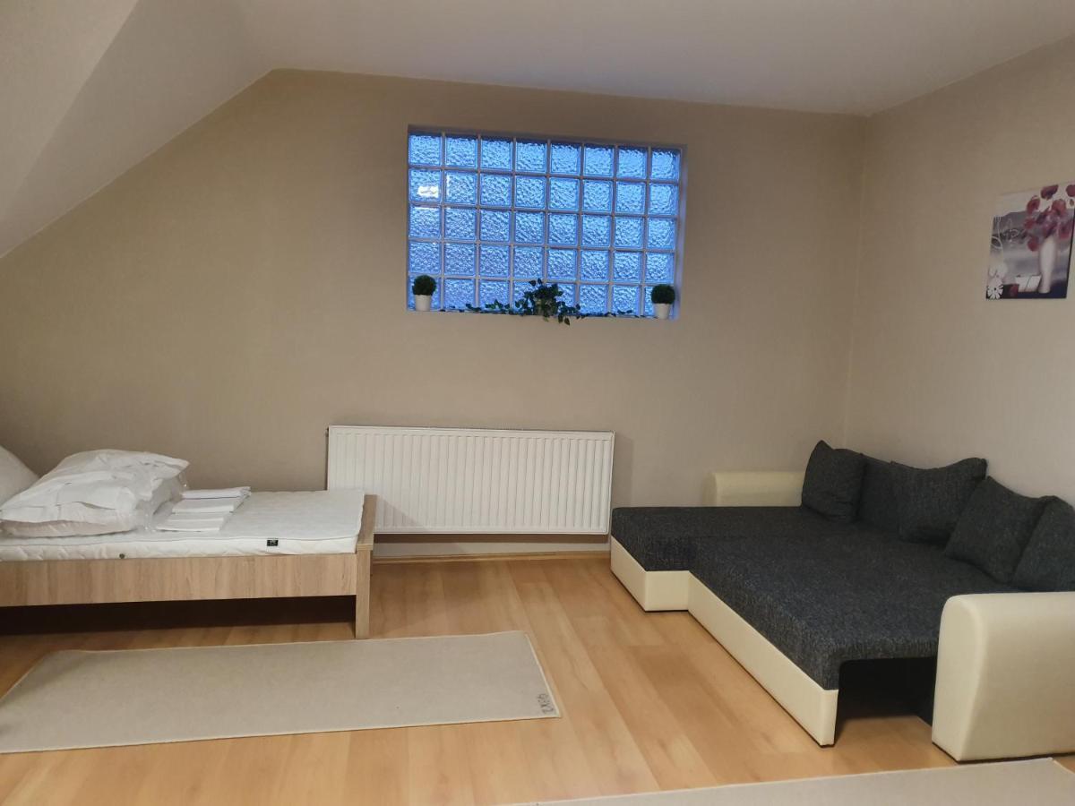Bella Apartman Szeged Exterior foto
