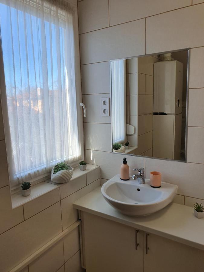 Bella Apartman Szeged Exterior foto