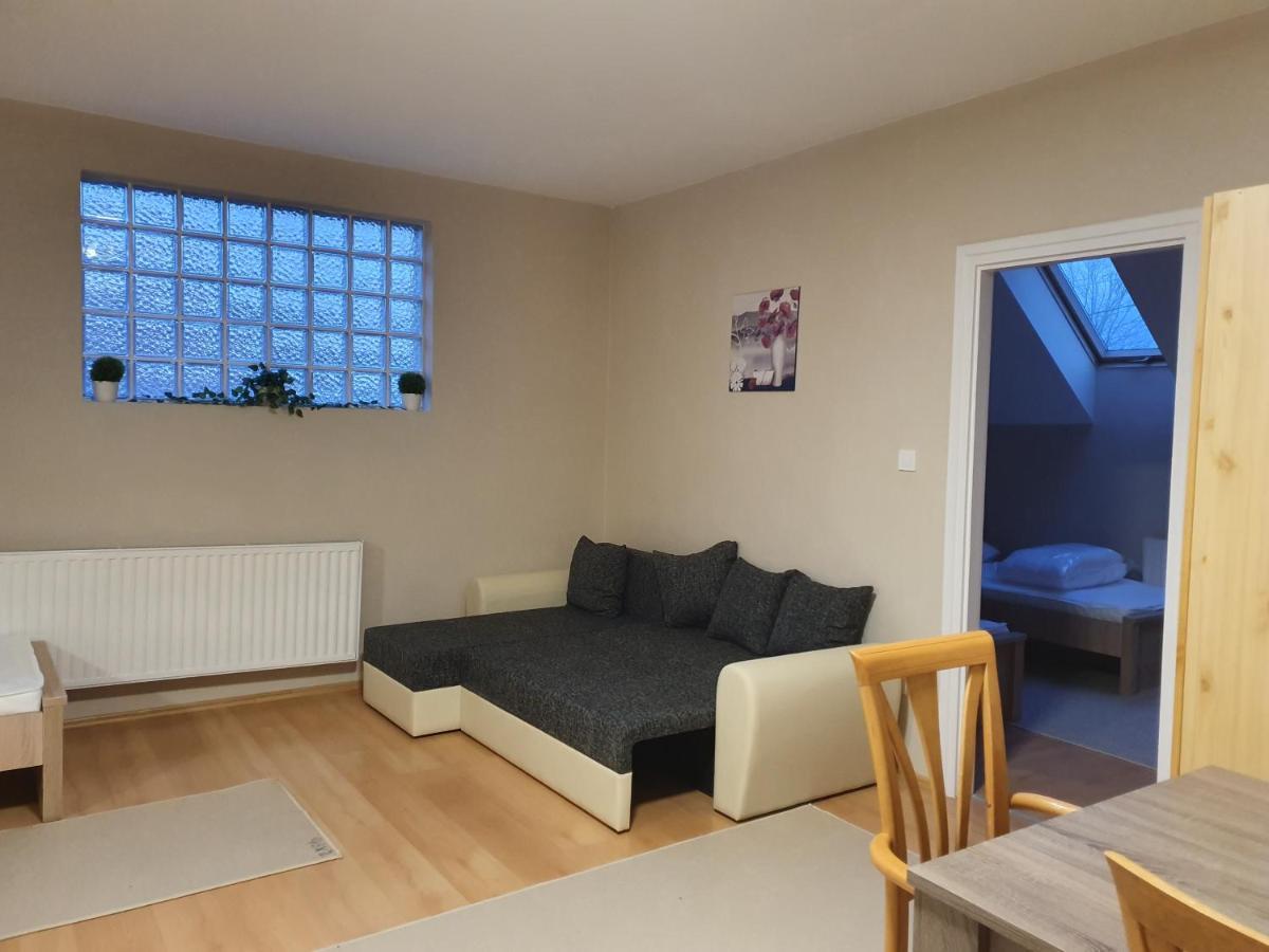 Bella Apartman Szeged Exterior foto