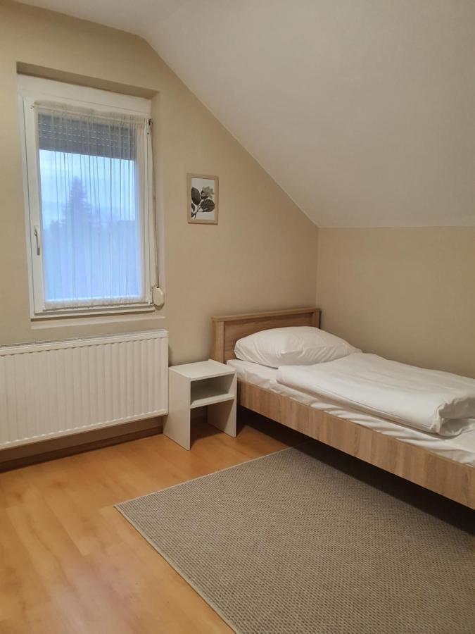Bella Apartman Szeged Exterior foto
